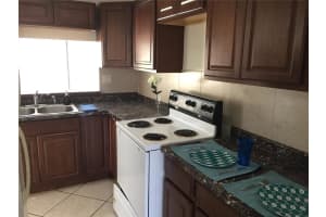 8029 NW 28th Pl, Sunrise, FL 33322, Sold 05/22/17