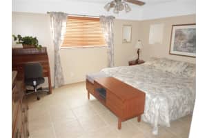 608 NE 2nd St, Dania Beach, FL 33004, Sold 10/26/17