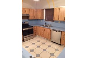 511 Ives Dairy Rd, Miami, FL 33179, Sold 02/22/17