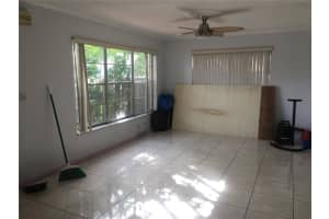 6757 SW 41st Dr, Davie, FL 33314, Sold 09/25/17