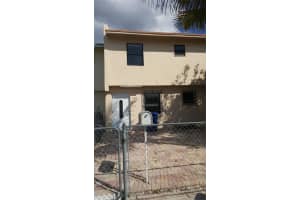 19315 NW 46th Ave, Miami Gardens, FL 33055, Sold 05/19/17