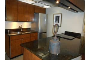 801 NE 18th Ct, Fort Lauderdale, FL 33305, Sold 04/28/17