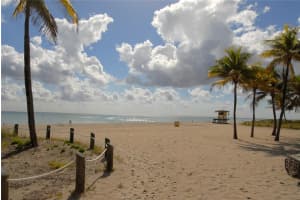 MLS# H10257221, Hollywood, Florida 33019