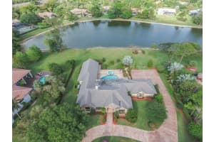 5591 W Leitner Dr, Coral Springs, FL 33067, Sold 08/21/17