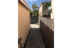 4445 SW 72nd Terrace, Davie, FL 33314, Sold 10/05/17