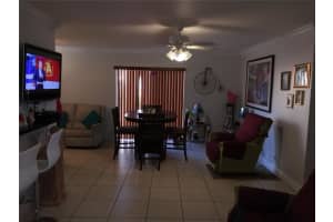 8842 SW 3rd St, Pembroke Pines, FL 33025, Sold 10/03/17