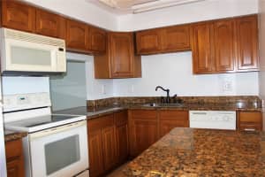 7000 Nova Dr #207e, Davie, FL 33317, Sold 12/01/17