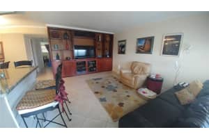 1425 Arthur St #416b, Hollywood, FL 33020, Sold 11/03/17