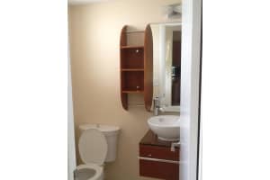 600 NE 2nd St, Dania Beach, FL 33004, Sold 07/21/17