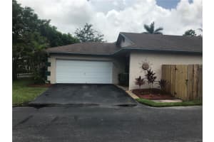 8270 SW 41st St, Davie, FL 33328, Sold 12/07/17