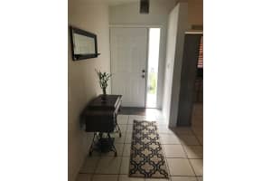 8270 SW 41st St, Davie, FL 33328, Sold 12/07/17