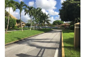 8400 S Missionwood Cir, Miramar, FL 33025, Sold 09/15/17