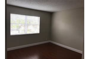 8606 SW 3rd St, Pembroke Pines, FL 33025, Sold 10/31/17