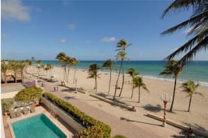 851 N Surf Rd, Hollywood, FL 33019, Sold 01/30/18