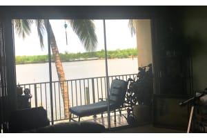 4242 N Ocean Dr, Hollywood, FL 33019, Sold 05/11/18