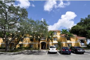 2400 NW 33rd St APT 1111, Oakland Park, FL 33309, - MLS#H10417494