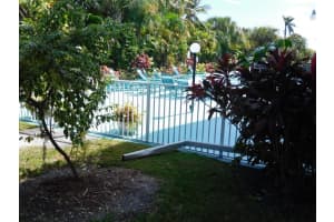 700 NE 14th Ave, Hallandale Beach, FL 33009, Sold 11/01/18