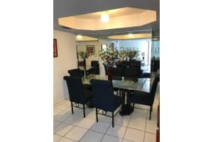 3610 Yacht Club Dr, Miami, FL 33180, Sold 08/15/18