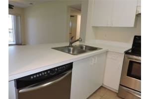 430 SE 7th St #203e, Dania Beach, FL 33004, Sold 05/11/18