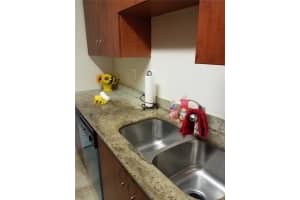 8749 NW 39th St, Sunrise, FL 33351, Sold 05/30/18