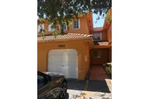 7522 NW 176th St, Hialeah, FL 33015, Sold 07/26/18
