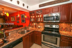 15499 Miami Lakeway N, Hialeah, FL 33014, Sold 07/11/18
