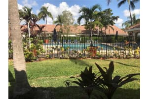 21240 Harbor Way, Miami, FL 33180, Sold 01/31/19