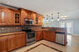 11071 SW 9th Pl, Davie, FL 33324, Sold 06/19/18