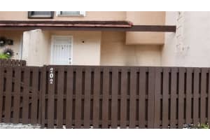 575 W Park Dr, Miami, FL 33172, Sold 09/19/18