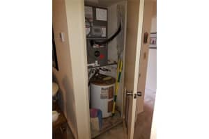 952 NE 199th St #3j, Miami, FL 33179, Sold 07/26/18