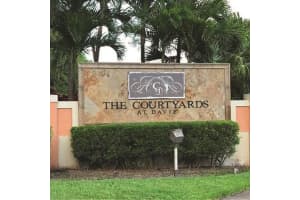6960 SW 39th St APT E203, Davie, FL 33314, Sold 10/26/18