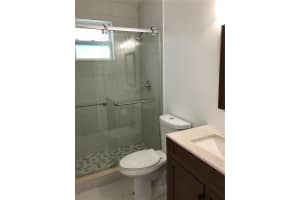 7211 W 24th Ave APT 2387, Hialeah, FL 33016, Sold 09/06/18