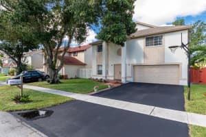 1020 SW 100th Terrace, Pembroke Pines, FL 33025, Sold 12/04/18
