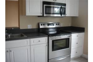 9610 NW 2nd St, Pembroke Pines, FL 33024, Sold 10/25/18