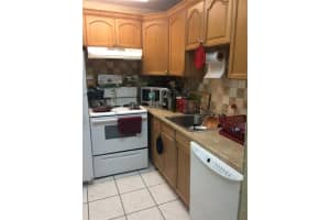 MLS# H10552245, Hollywood, Florida 33020