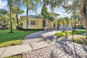 3336 Hollywood Oaks Dr, Fort Lauderdale, FL 33312, Sold 06/18/19