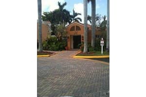 6292 NW 186th St, Hialeah, FL 33015, Sold 05/31/19