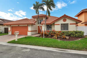 11540 SW 11th St, Pembroke Pines, FL 33025, Sold 02/08/19