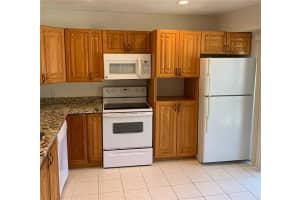 201 Lakeview Dr E, Royal Palm Beach, FL 33411, Sold 07/09/19