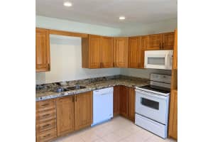 201 Lakeview Dr E, Royal Palm Beach, FL 33411, Sold 07/09/19