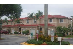 7922 N Southwood Cir, Davie, FL 33328, Sold 04/22/19