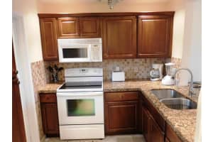 500 NE 14th Ave, Hallandale Beach, FL 33009, Sold 05/01/20