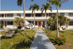 311 Liberty St, Hollywood, FL 33019, Sold 04/26/19