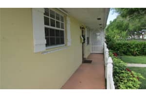 9426 SW 52nd St, Cooper City, FL 33328, Sold 05/24/19