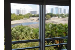 700 NE 14th Ave, Hallandale Beach, FL 33009, Sold 02/18/20