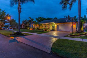 2121 NW 101st Terrace, Pembroke Pines, FL 33026, Sold 04/19/19