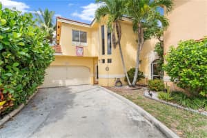 11407 Lakeview Dr, Coral Springs, FL 33071, Sold 05/15/19