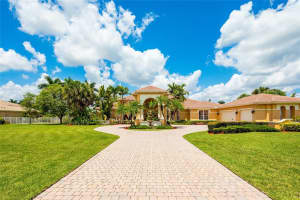 5055 Regency Isles Way, Cooper City, FL 33330, Sold 10/23/19