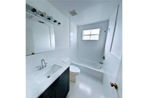 10210 NW 6th St, Pembroke Pines, FL 33026, Sold 09/13/19