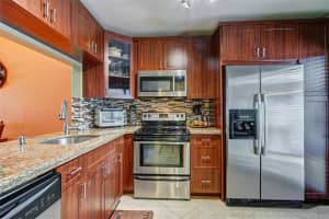 9319 Wedgewood Dr C19, Tamarac, FL 33321, Sold 08/29/19